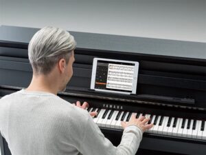  Yamaha CLP-725  استفاده با اپلیکیشن Smart Pianist
