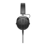 "نمای نزدیک هدفون Beyerdynamic DT 900 Pro X با طراحی باز برای میکس حرفهای"
